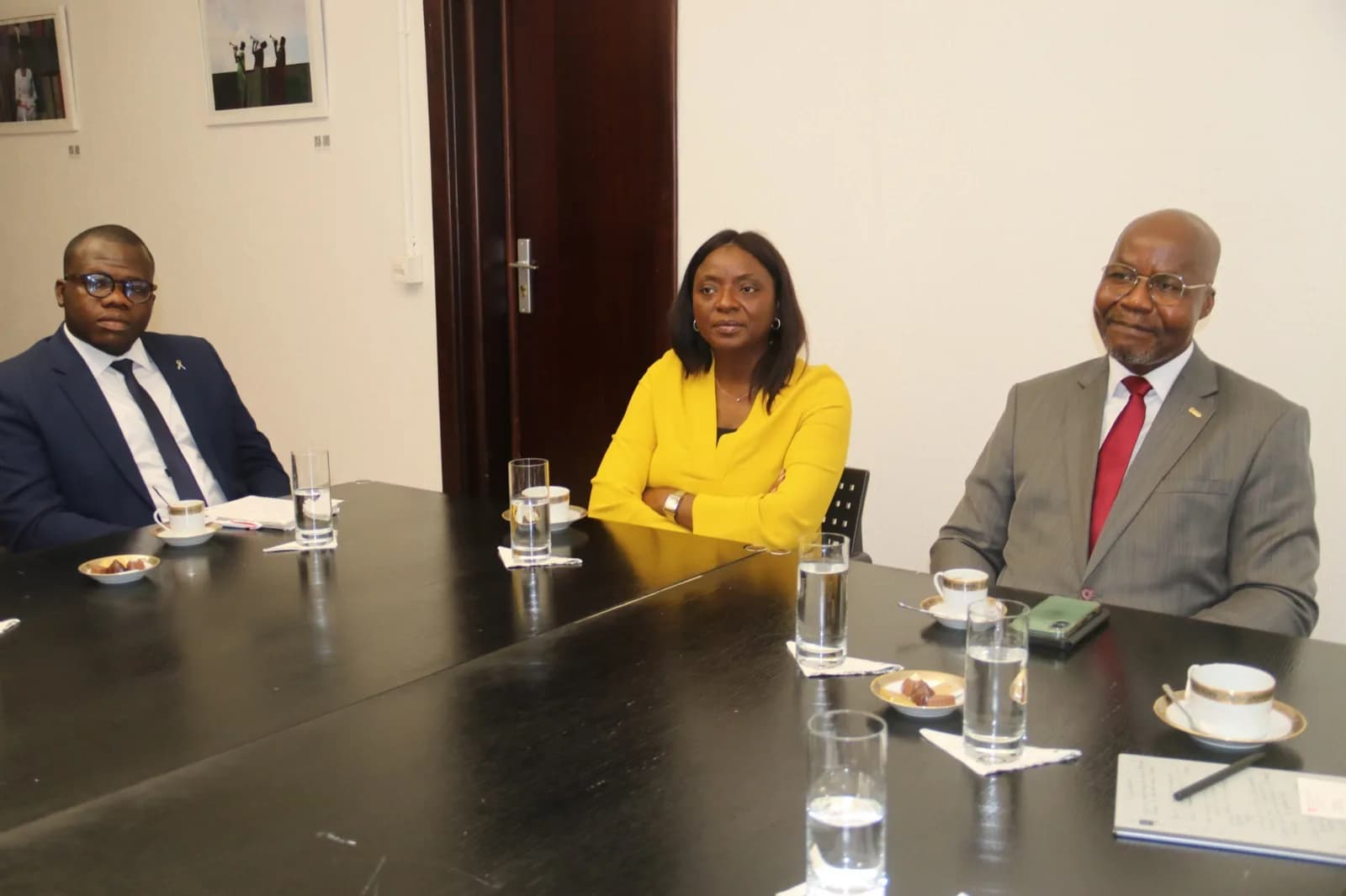 Visite de courtoisie du Directeur Général du CSRS à l’Ambassadeur de Suisse en Côte d’Ivoire