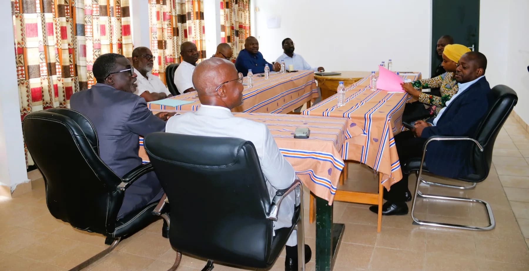 Visite institutionnelle du DG du CSRS, Prof Zoueu, à l’Institut Pasteur de Côte d’Ivoire (IPCI) en vue du renforcement de la coopération institutionnelle et scientifique